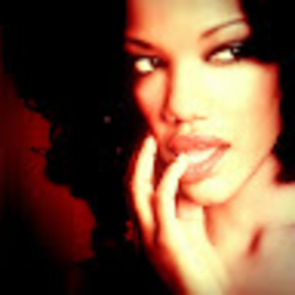 Meet your Posher, Amiya - Picture 1 of 1